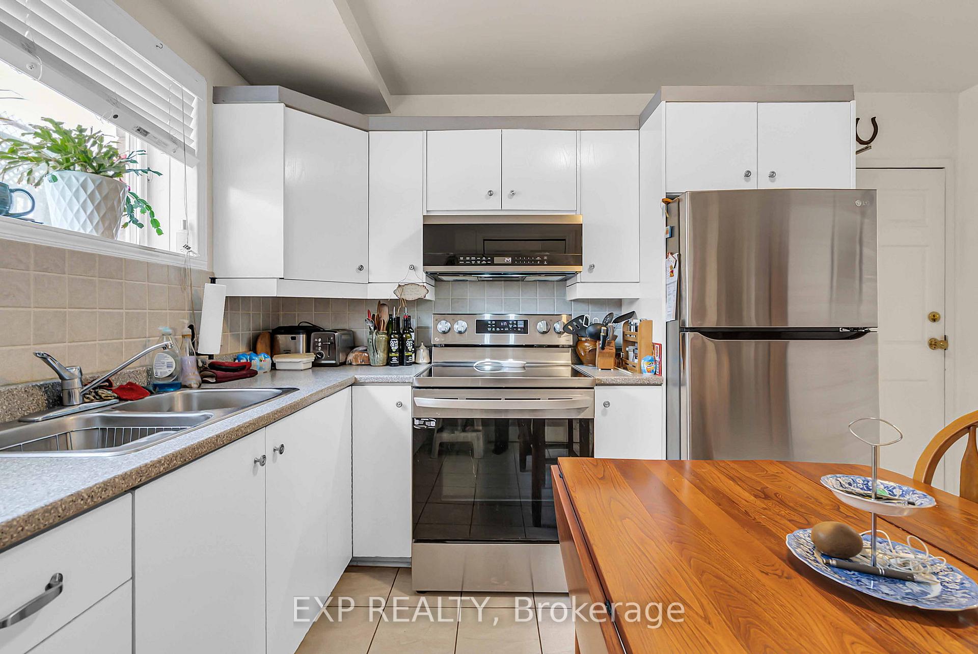 Photo 19 of 2093 Pitt Street, Cornwall — HOMEH