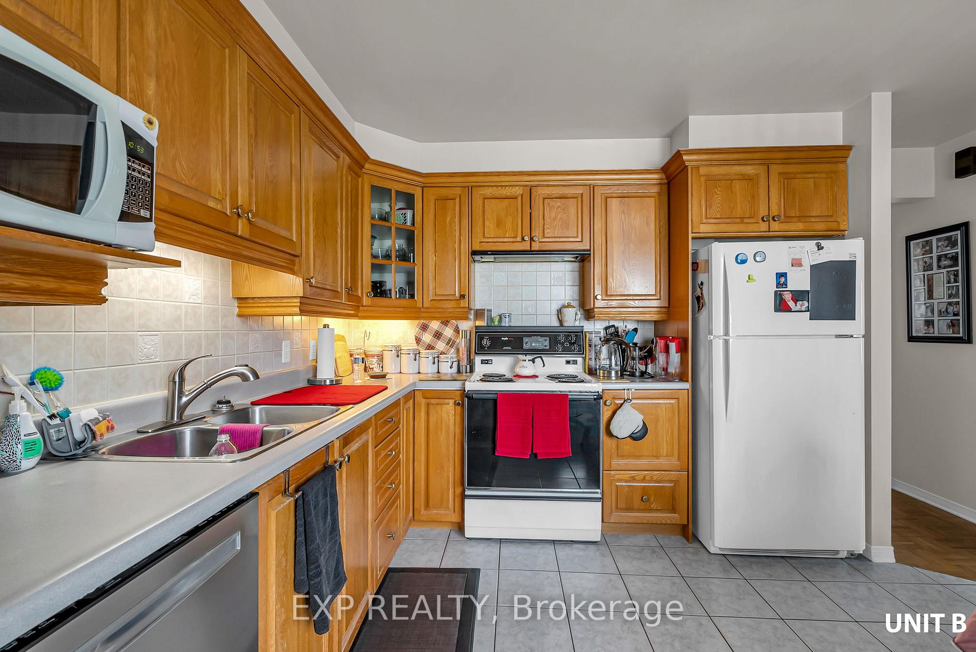 Photo 29 of 2093 Pitt Street, Cornwall — HOMEH