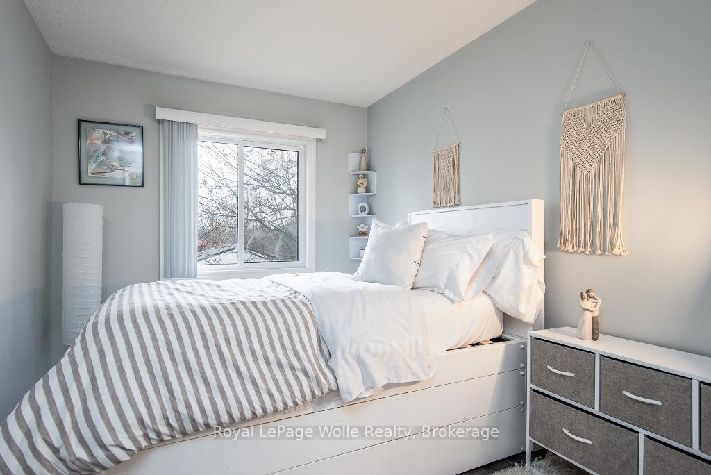 Photo 10 of Unit 303, 275 Eiwo Court, Waterloo — HOMEH