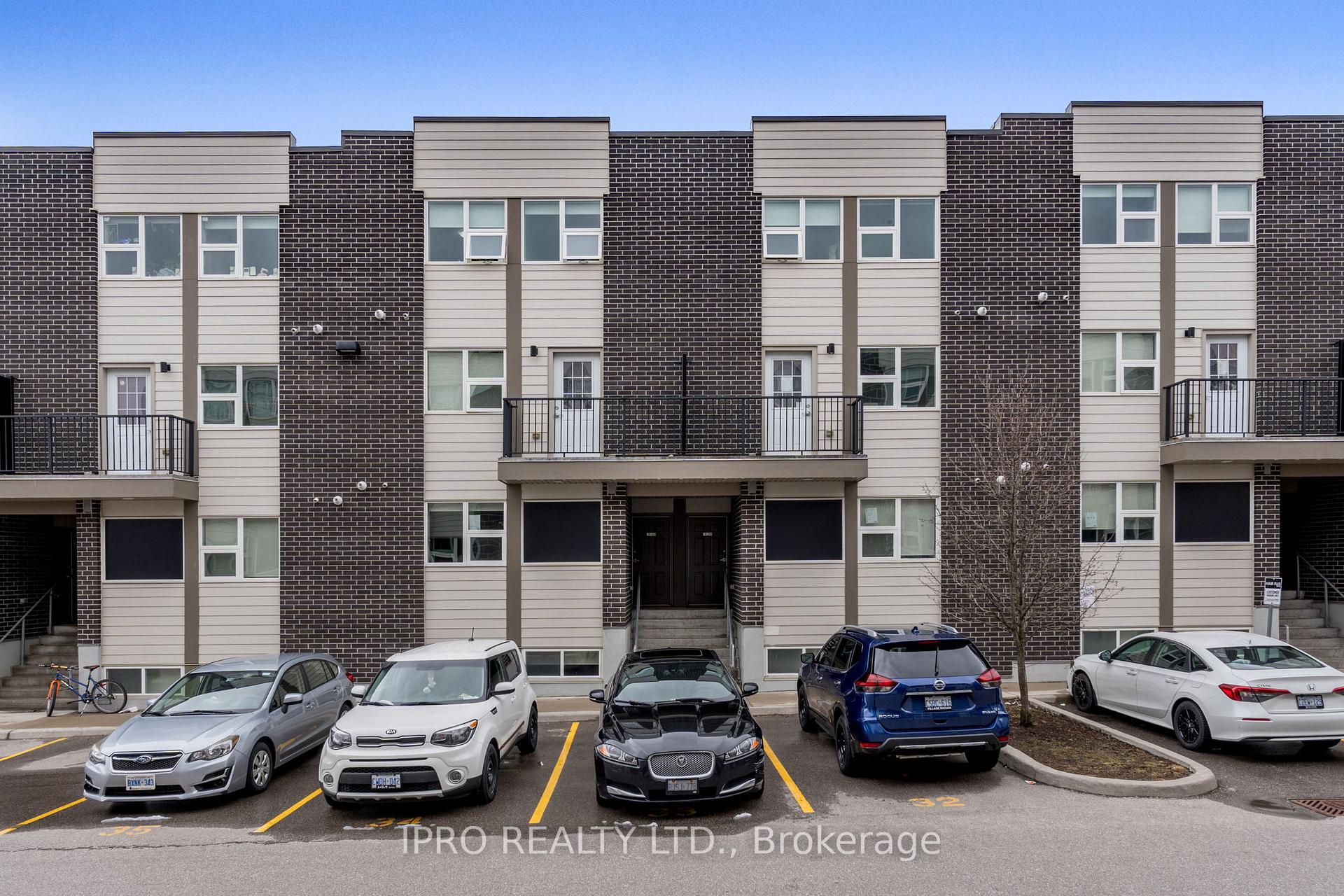 Photo 3 of Unit 117 (level one , unit 17), 338 Albert Street, Waterloo, Lakeshore Village — HOMEH