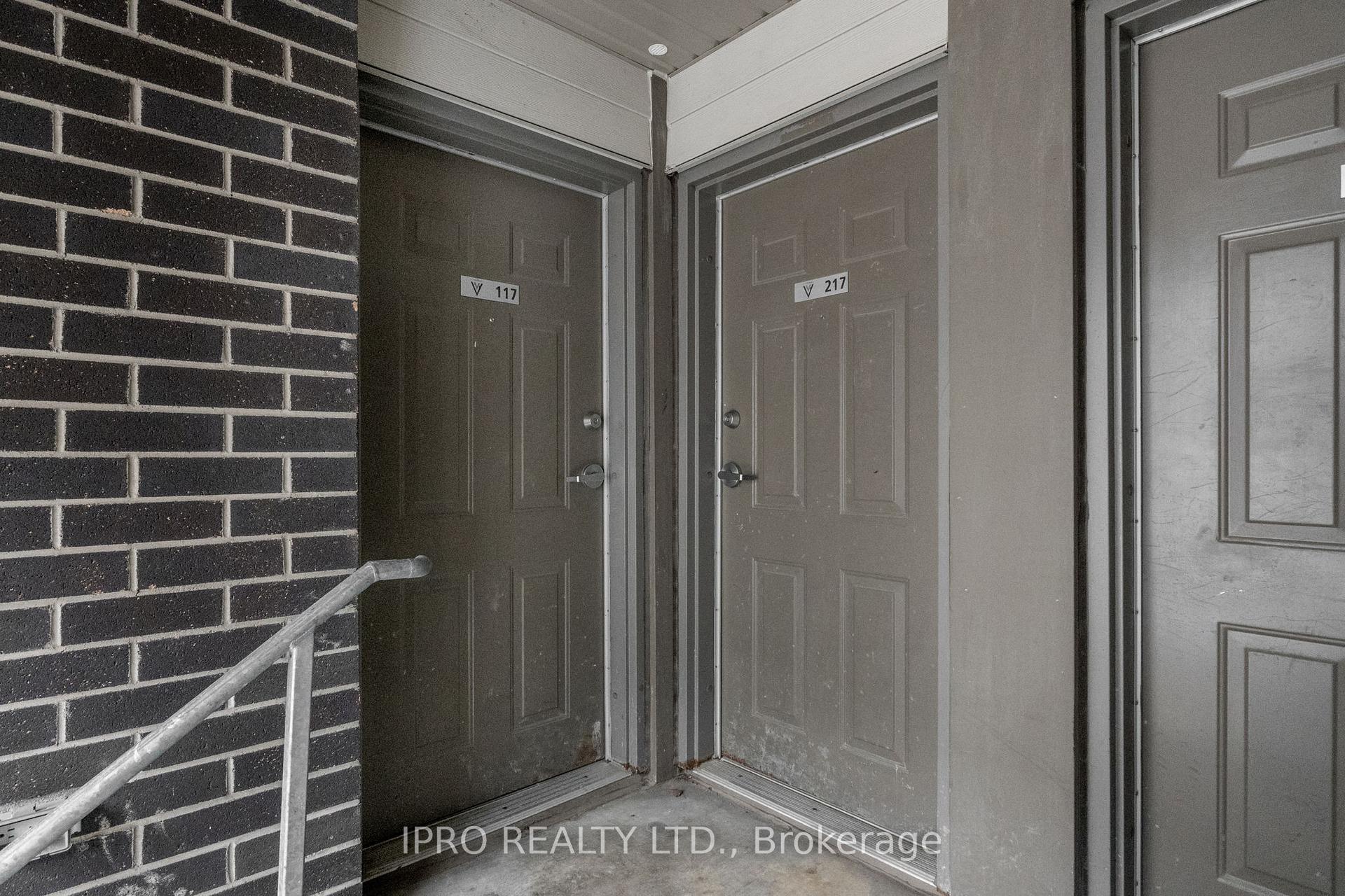 Photo 5 of Unit 117 (level one , unit 17), 338 Albert Street, Waterloo, Lakeshore Village — HOMEH