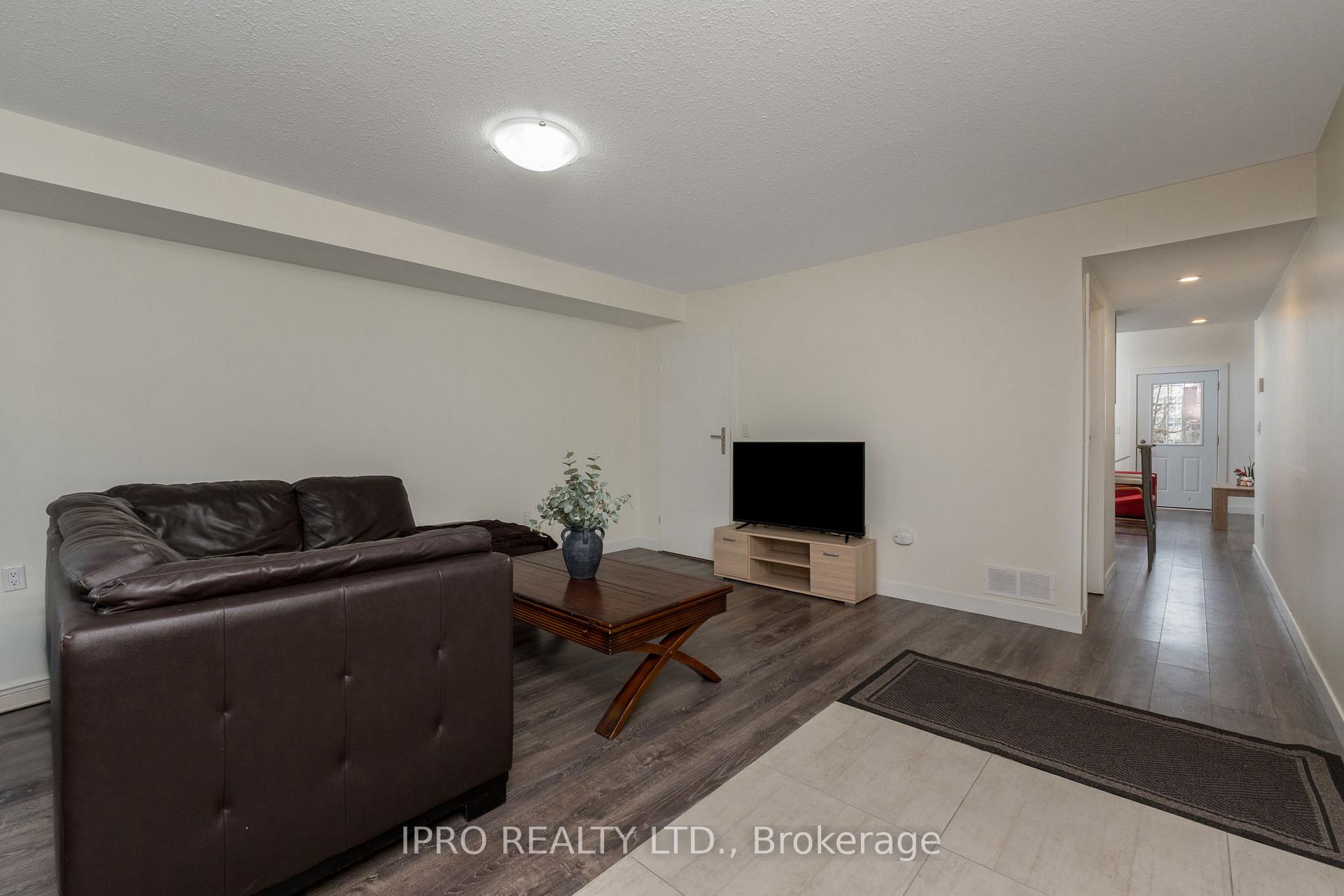 Photo 8 of Unit 117 (level one , unit 17), 338 Albert Street, Waterloo, Lakeshore Village — HOMEH
