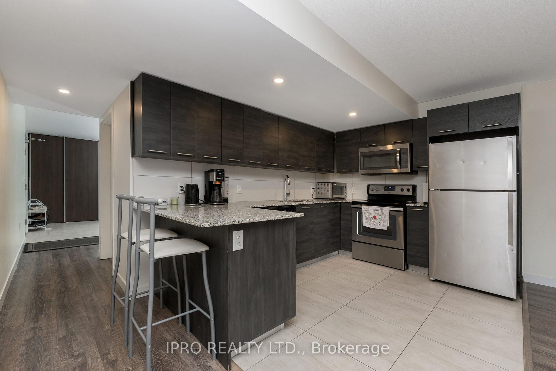 Photo 11 of Unit 117 (level one , unit 17), 338 Albert Street, Waterloo, Lakeshore Village — HOMEH