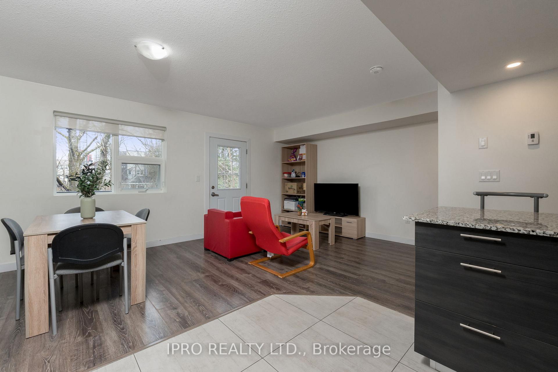 Photo 17 of Unit 117 (level one , unit 17), 338 Albert Street, Waterloo, Lakeshore Village — HOMEH