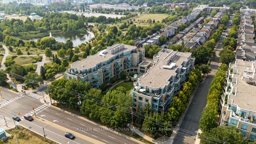 Photo 3 of Unit 111, 9 Boardwalk Drive, Toronto, The Beaches — HOMEH