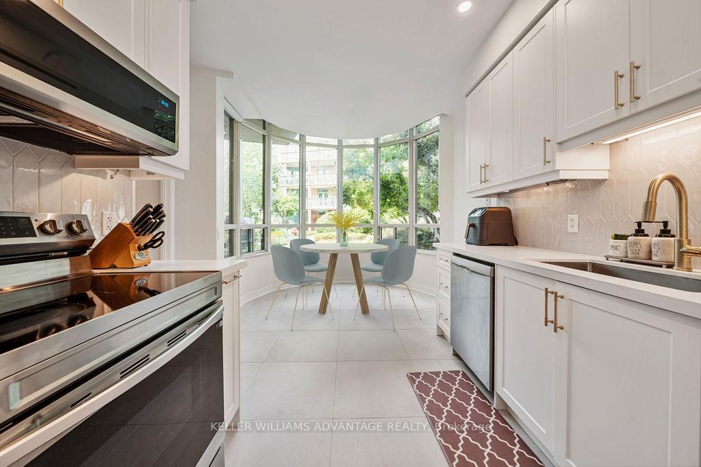 Photo 12 of Unit 111, 9 Boardwalk Drive, Toronto, The Beaches — HOMEH