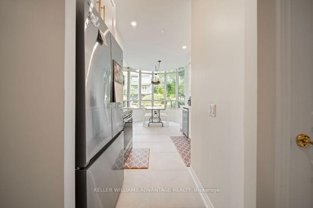 Photo 15 of Unit 111, 9 Boardwalk Drive, Toronto, The Beaches — HOMEH