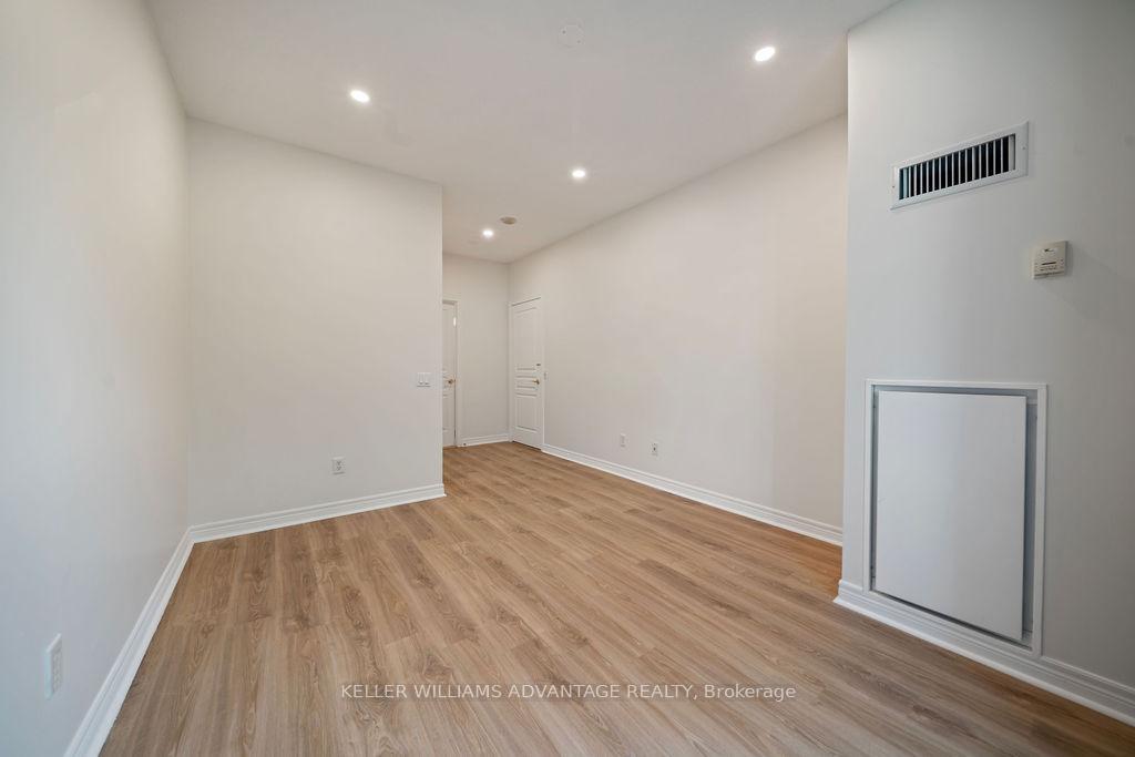 Photo 22 of Unit 111, 9 Boardwalk Drive, Toronto, The Beaches — HOMEH