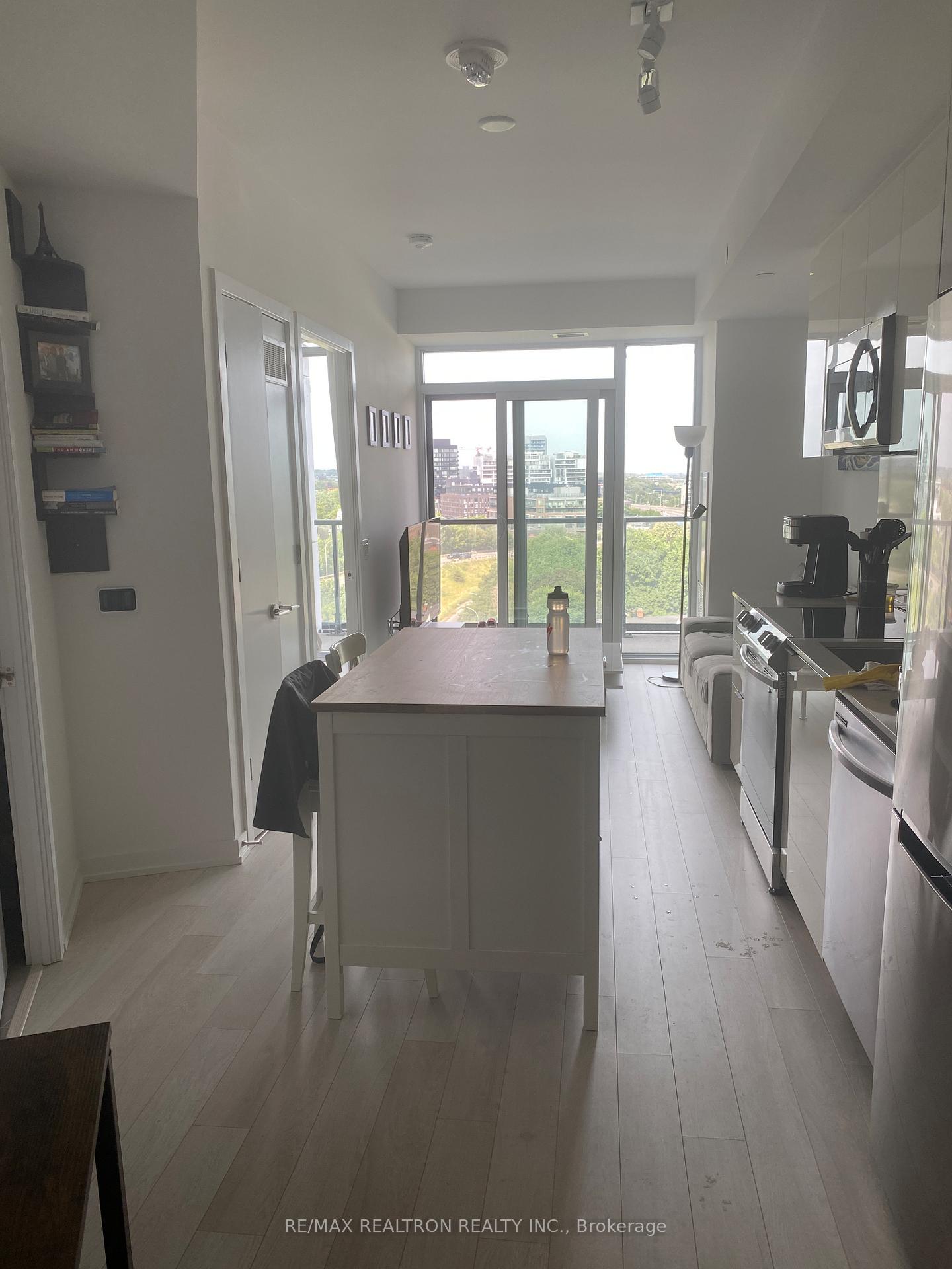 Photo 3 of Unit 906, 50 Power Street, Toronto, Moss Park — HOMEH