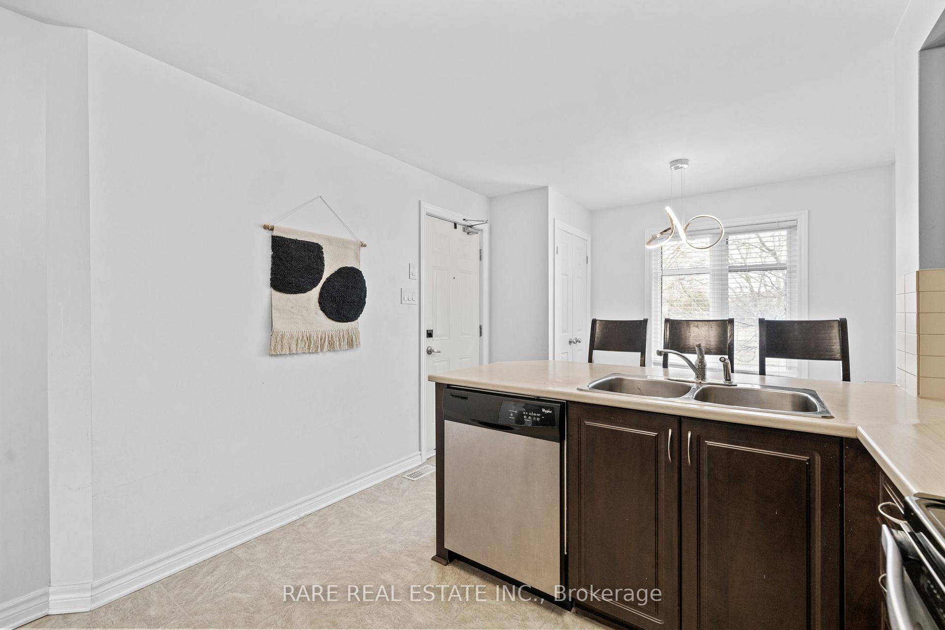 Photo 10 of Unit C, 1126 Klondike Road, Ottawa, Kanata - Morgan's Grant/South March — HOMEH