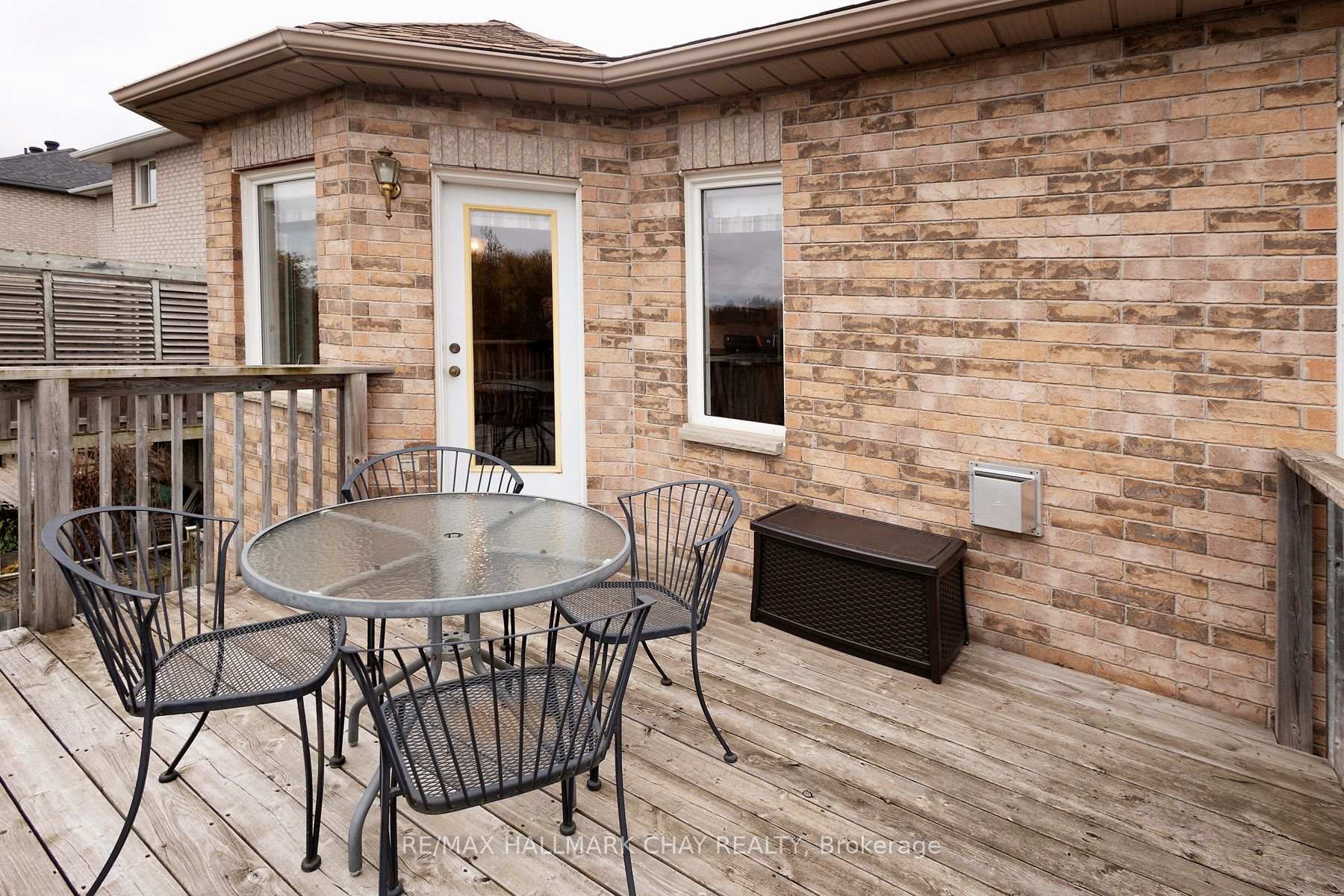Photo 44 of 60 Crompton Drive, Barrie, Little Lake — HOMEH