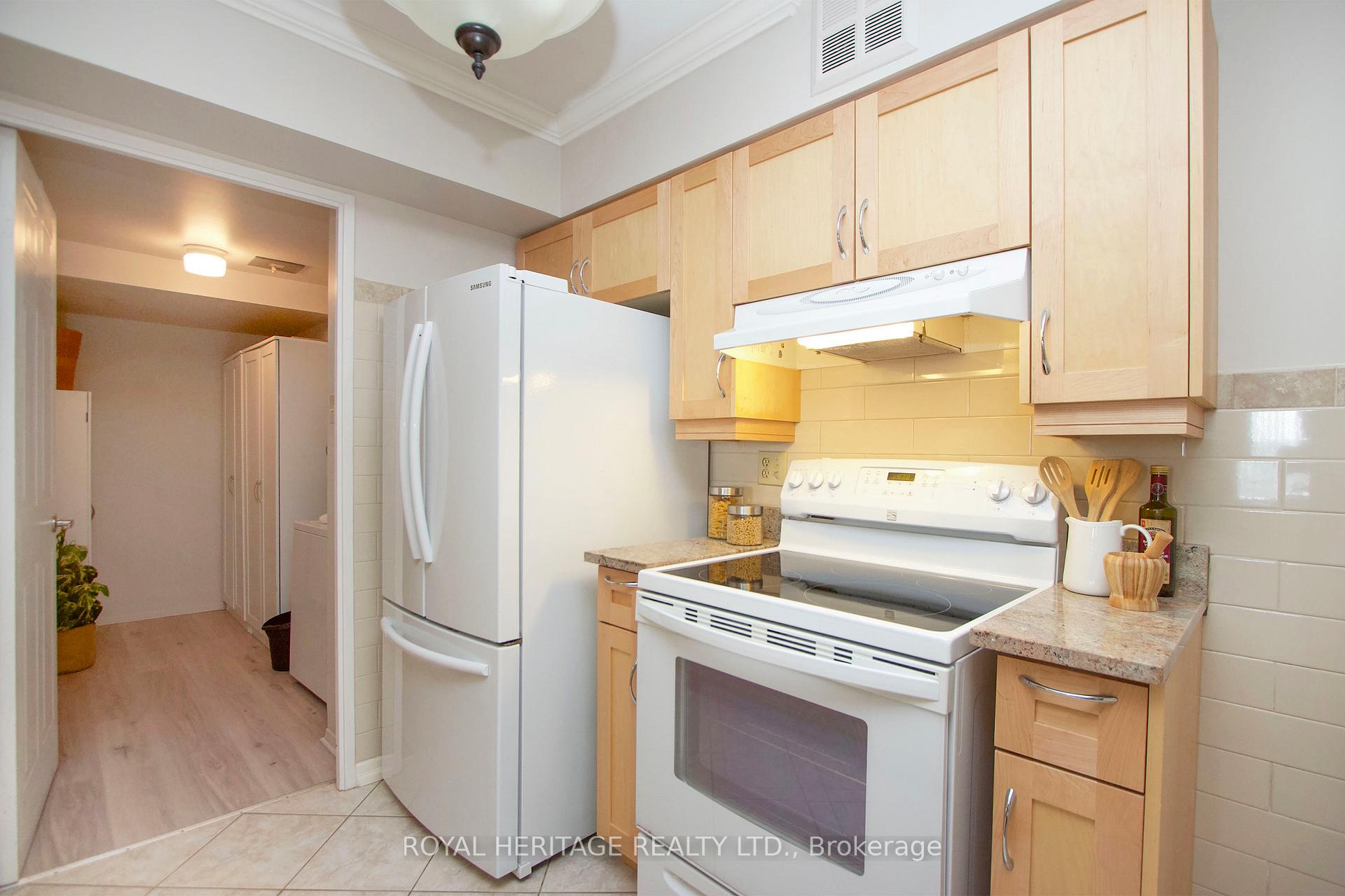 Photo 9 of Unit 1011, 1890 Valley Farm Road, Pickering, Town Centre — HOMEH
