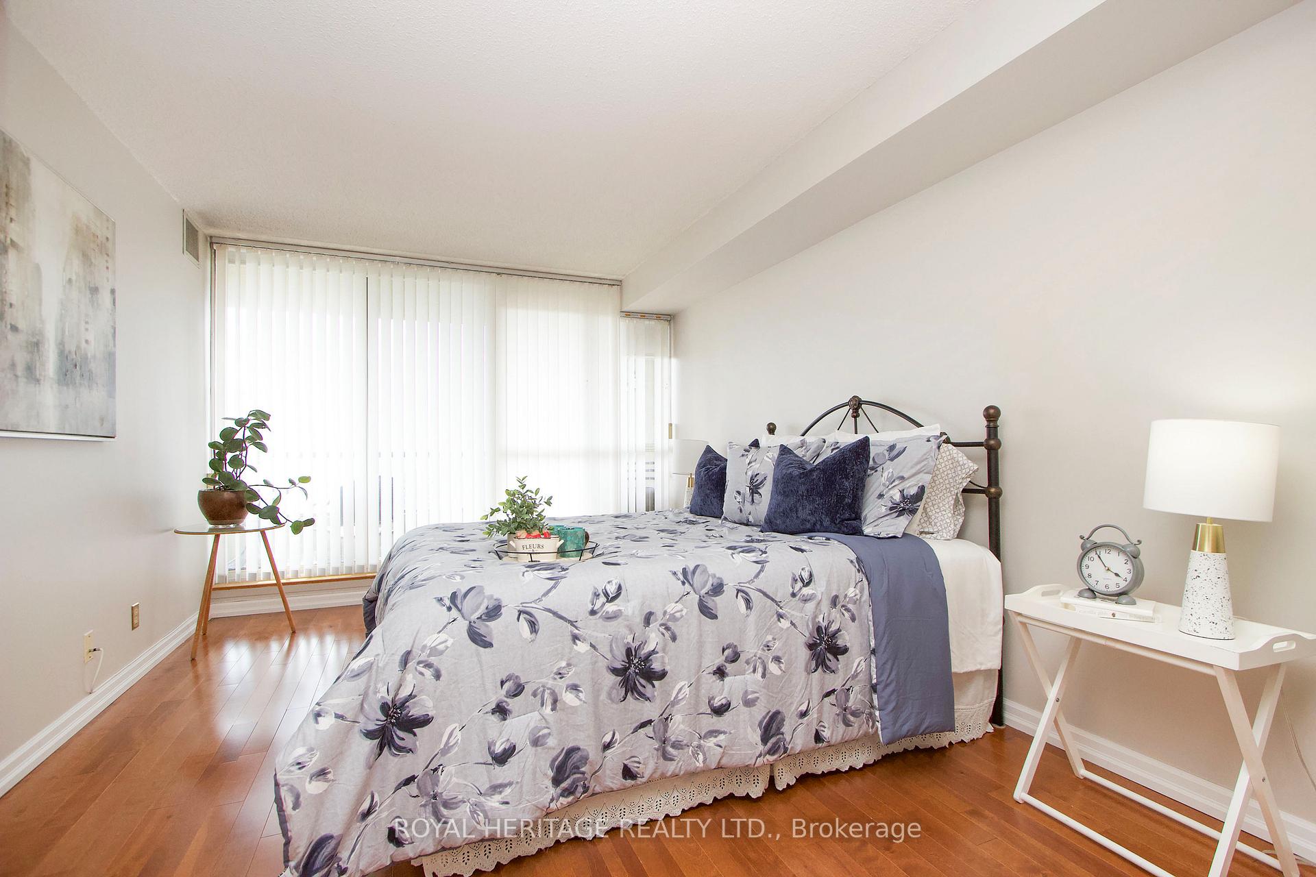 Photo 11 of Unit 1011, 1890 Valley Farm Road, Pickering, Town Centre — HOMEH