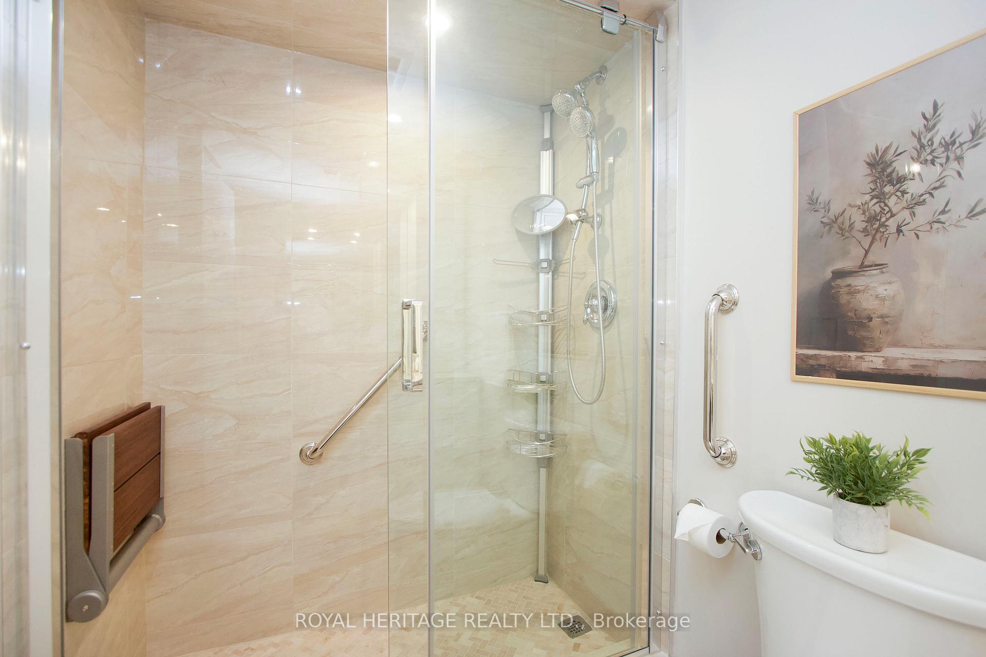 Photo 14 of Unit 1011, 1890 Valley Farm Road, Pickering, Town Centre — HOMEH