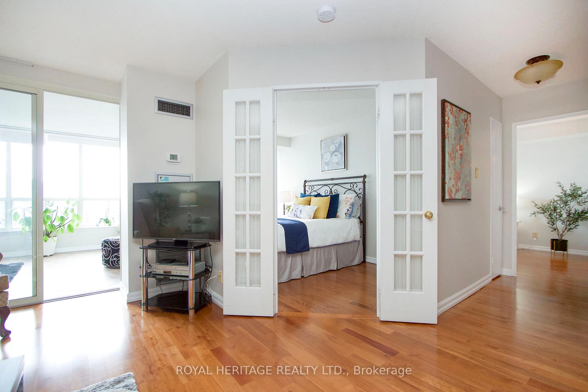 Photo 15 of Unit 1011, 1890 Valley Farm Road, Pickering, Town Centre — HOMEH