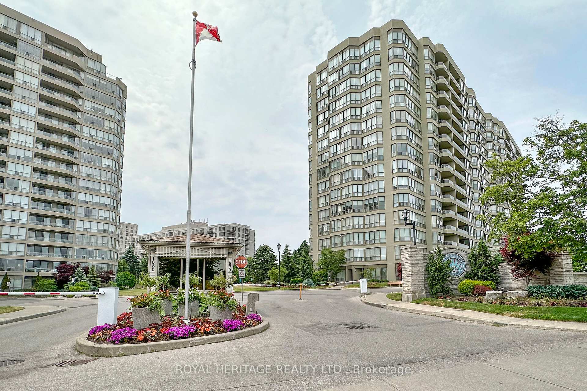 Photo 34 of Unit 1011, 1890 Valley Farm Road, Pickering, Town Centre — HOMEH
