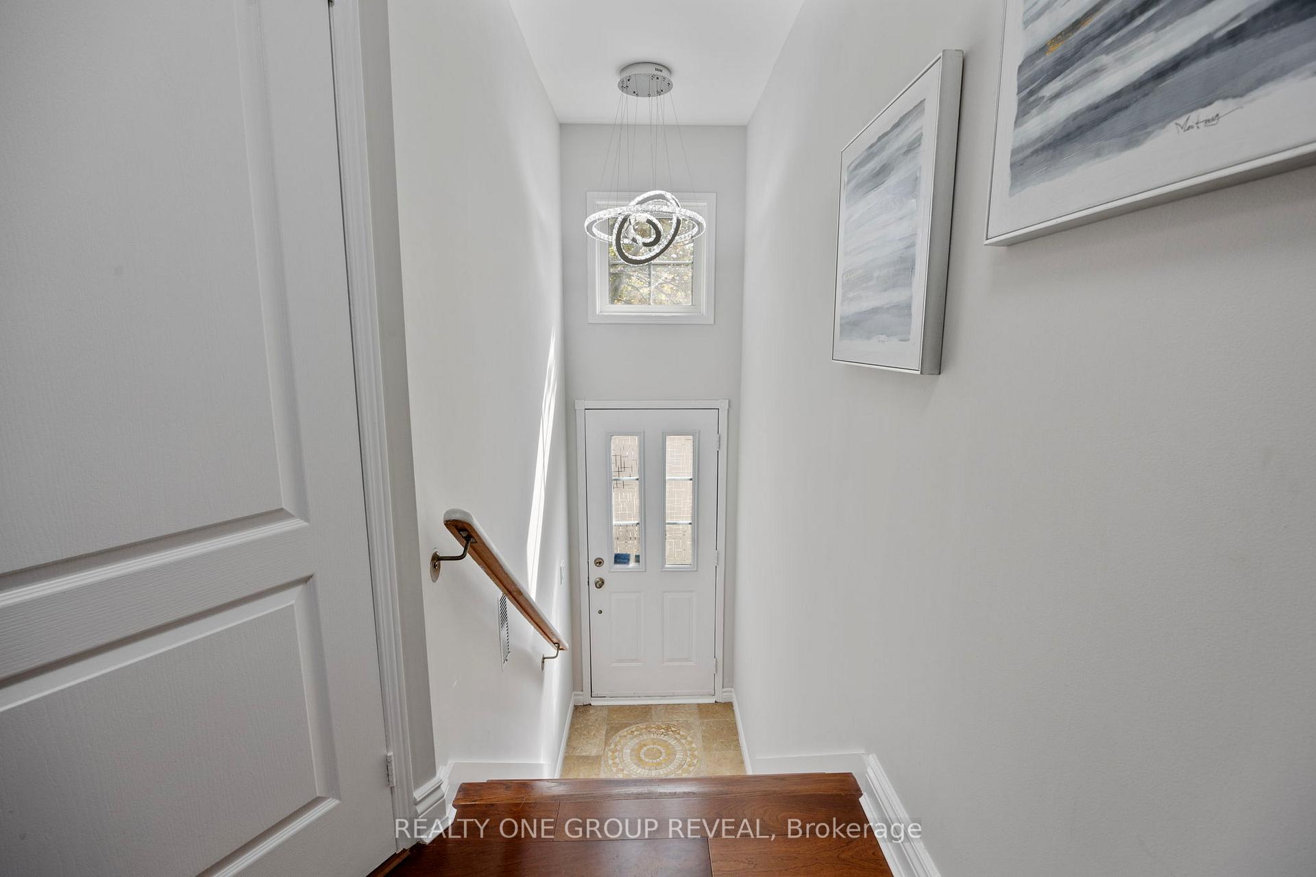 Photo 6 of Unit 803, 1400 The Esplanade Drive N, Pickering, Town Centre — HOMEH