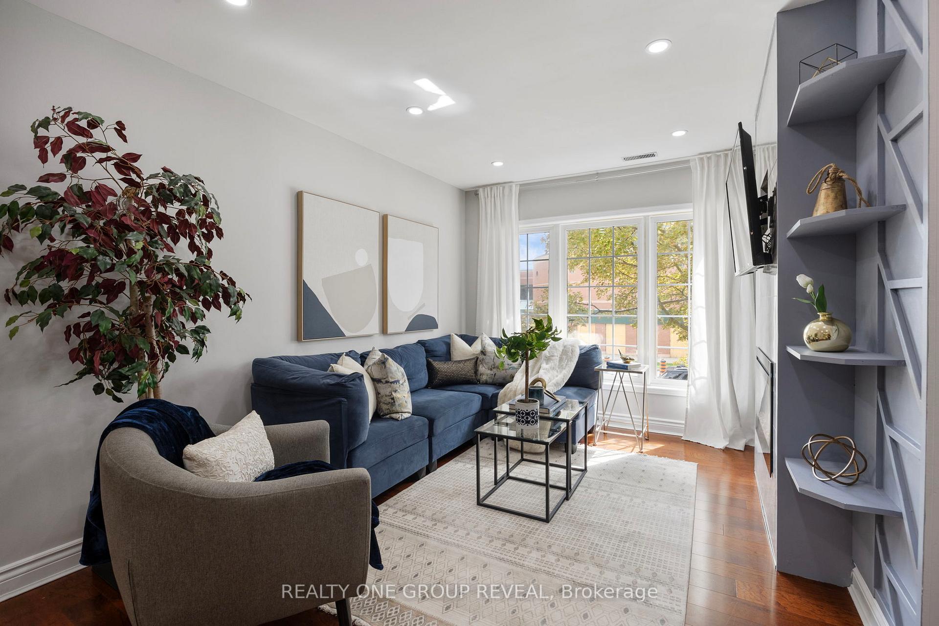 Photo 8 of Unit 803, 1400 The Esplanade Drive N, Pickering, Town Centre — HOMEH