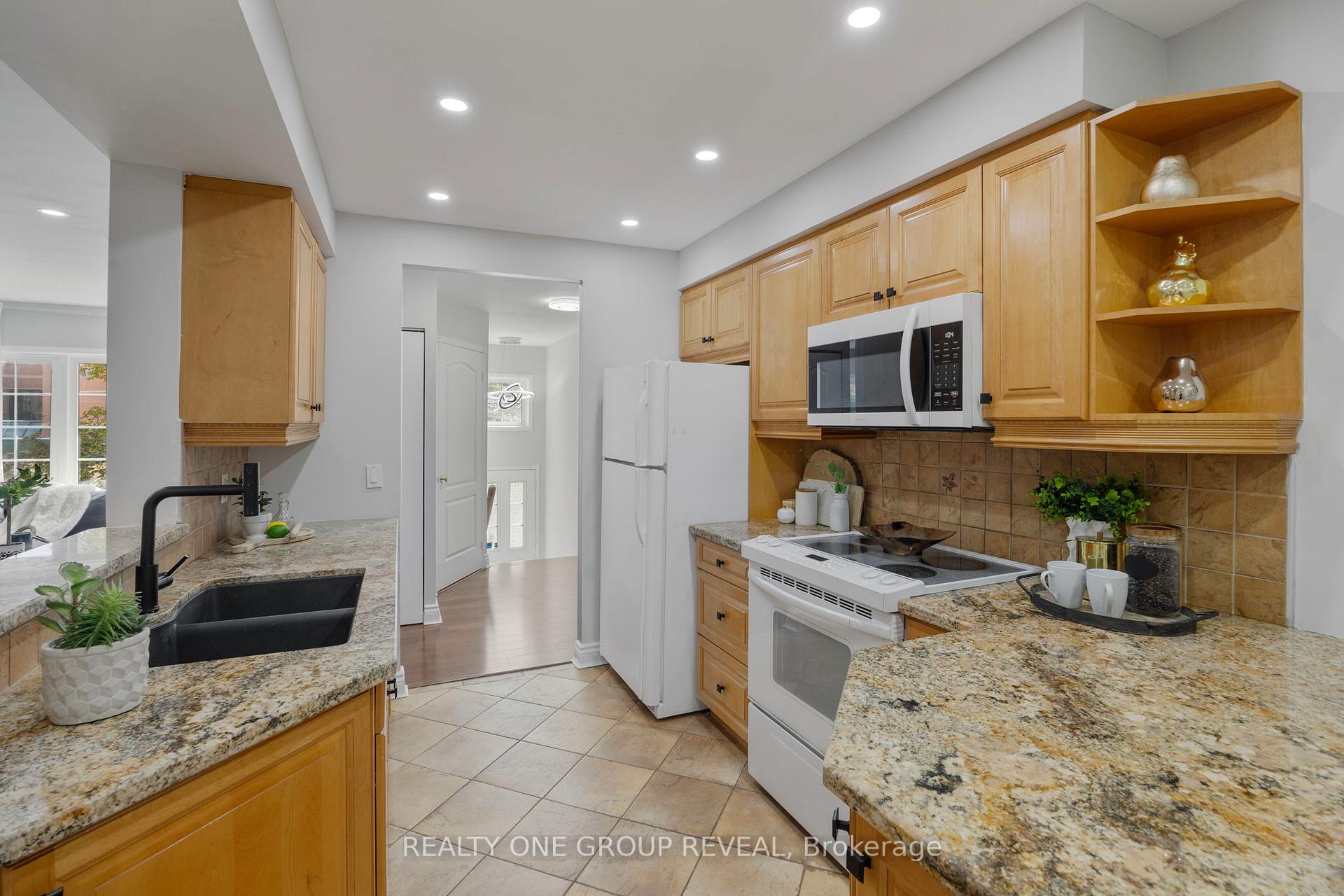 Photo 34 of Unit 803, 1400 The Esplanade Drive N, Pickering, Town Centre — HOMEH