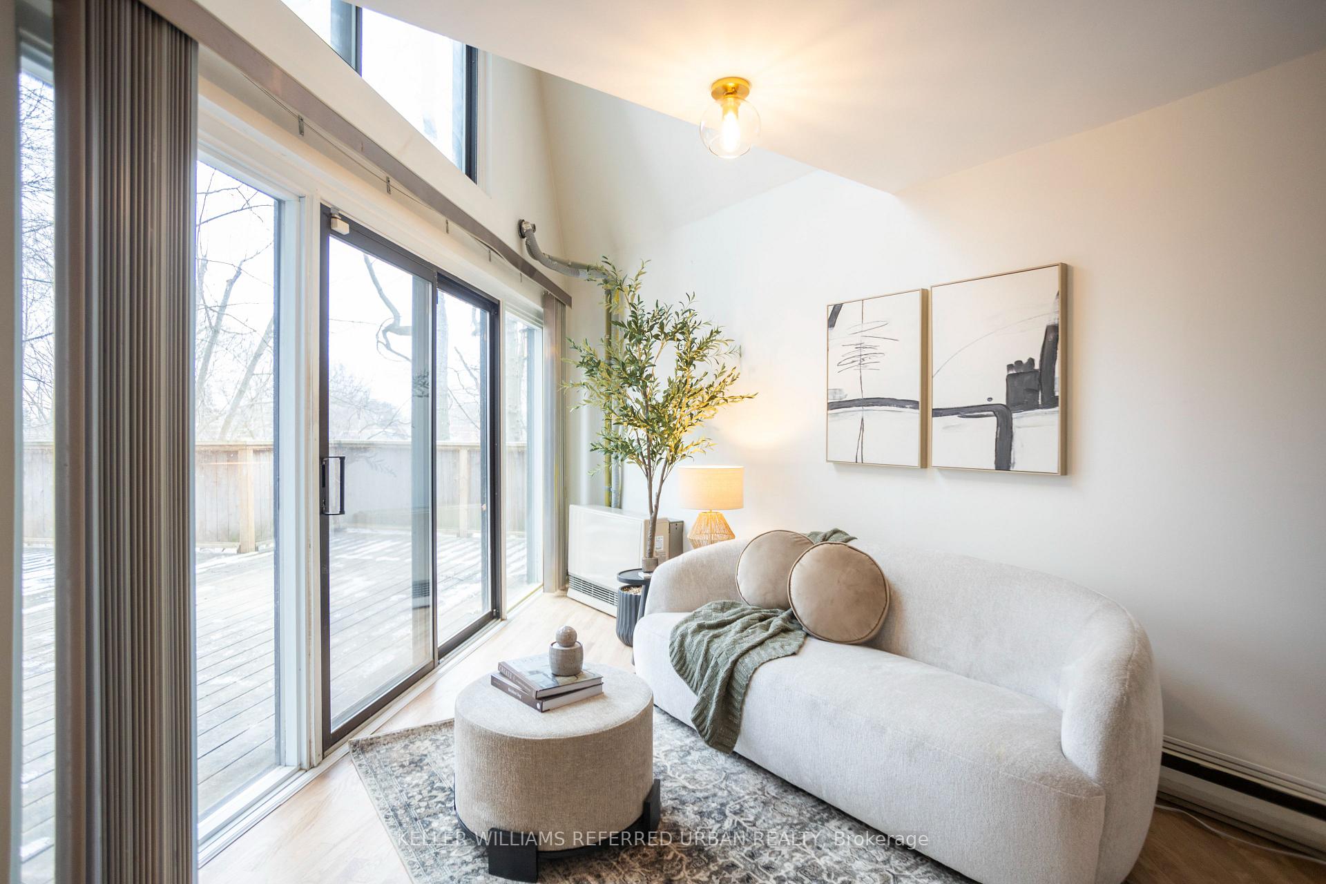 Photo 3 of Unit 6, 2366 Queen Street E, Toronto, The Beaches — HOMEH