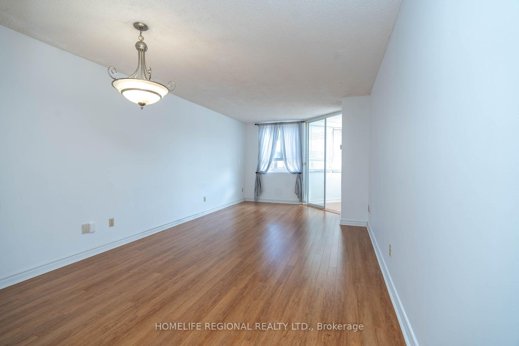 Photo 2 of Unit 412, 4 Park Vista, Toronto, O'Connor-Parkview — HOMEH