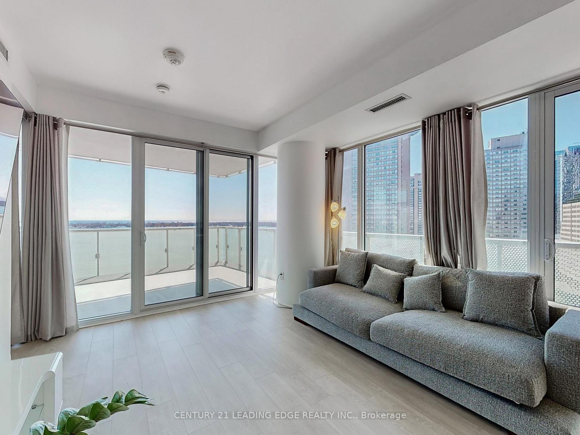 Photo 4 of Unit 1704, 15 Queens Quay E, Toronto, Waterfront Communities — HOMEH