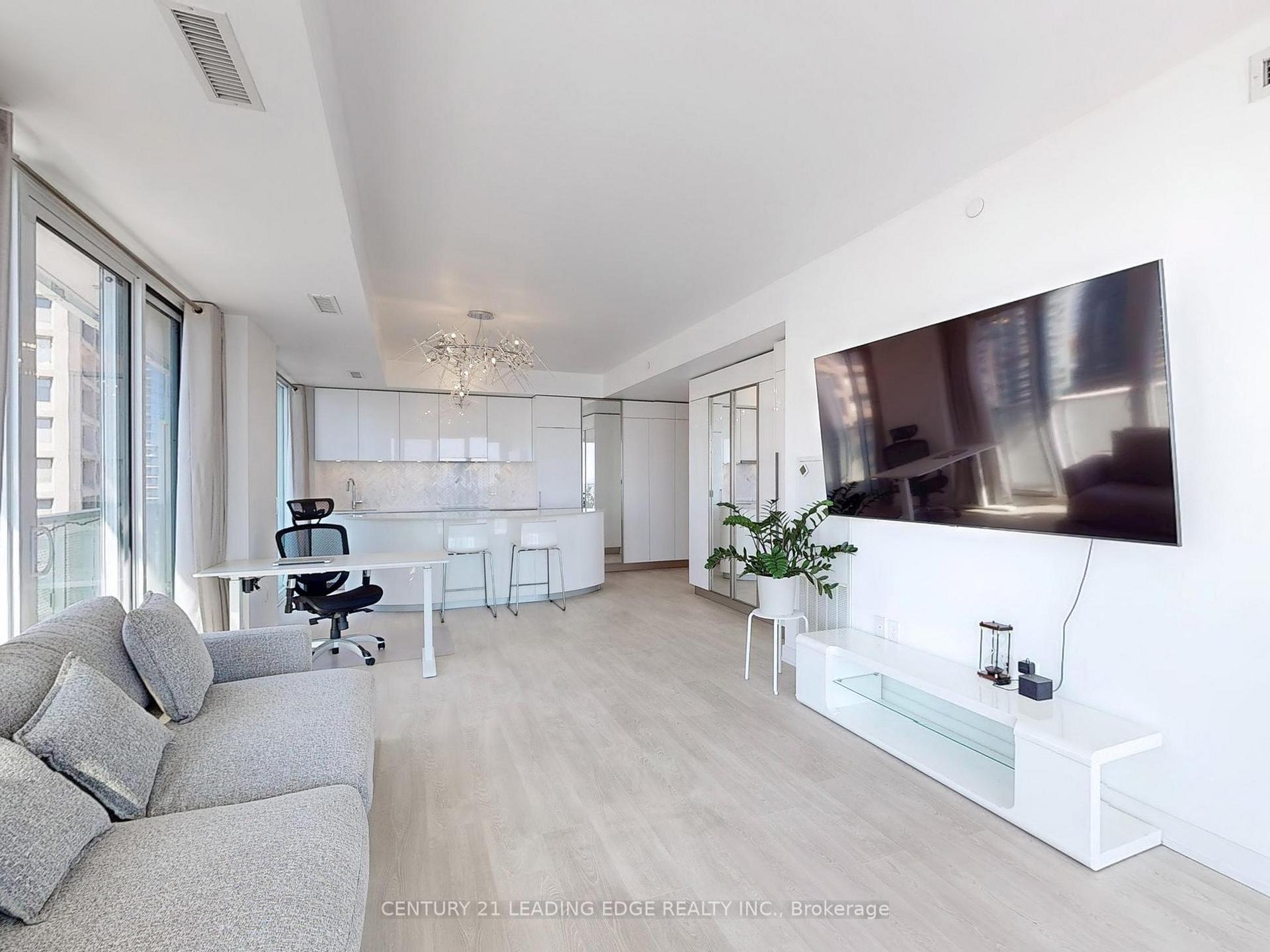 Photo 6 of Unit 1704, 15 Queens Quay E, Toronto, Waterfront Communities — HOMEH