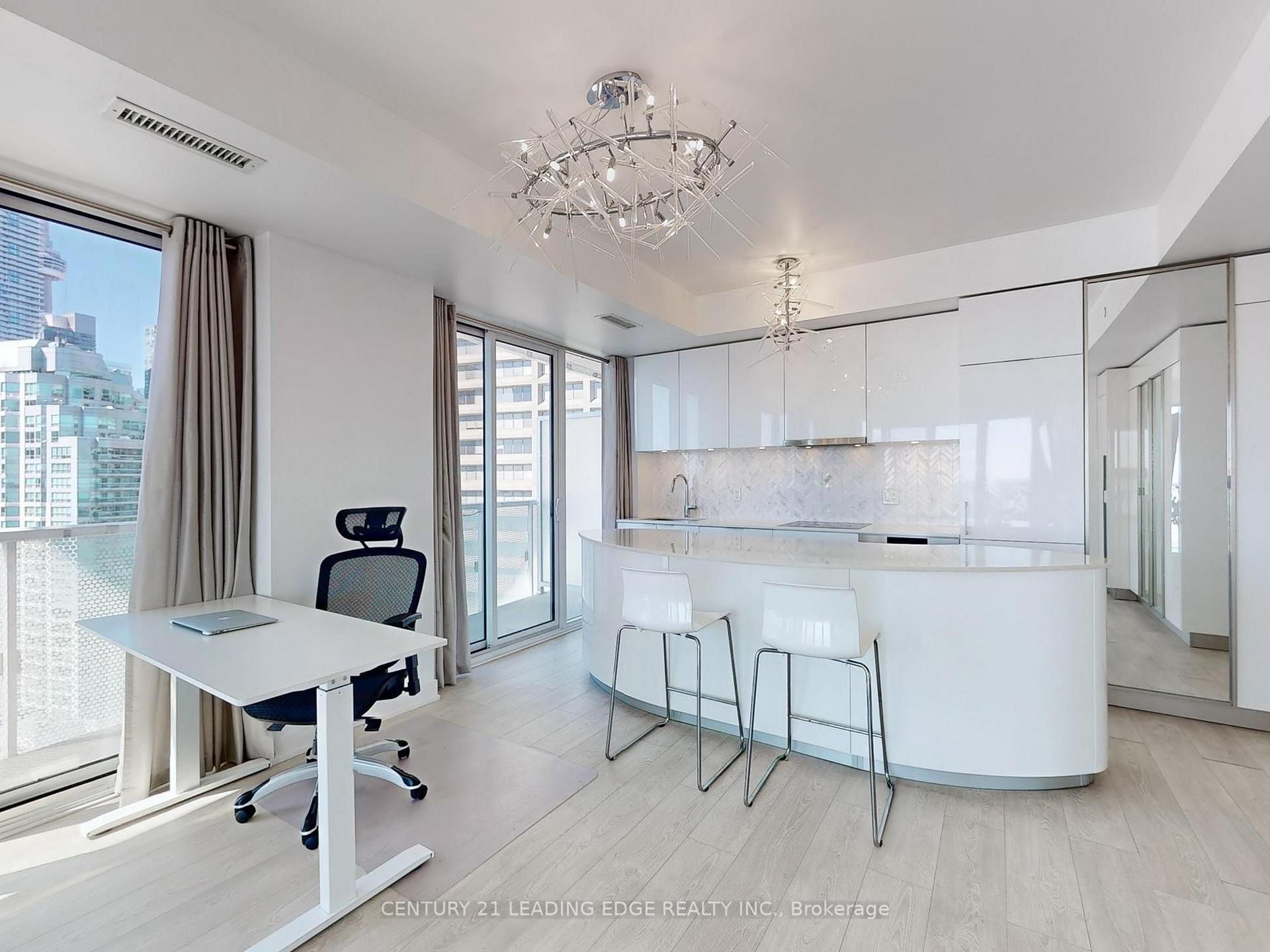 Photo 8 of Unit 1704, 15 Queens Quay E, Toronto, Waterfront Communities — HOMEH