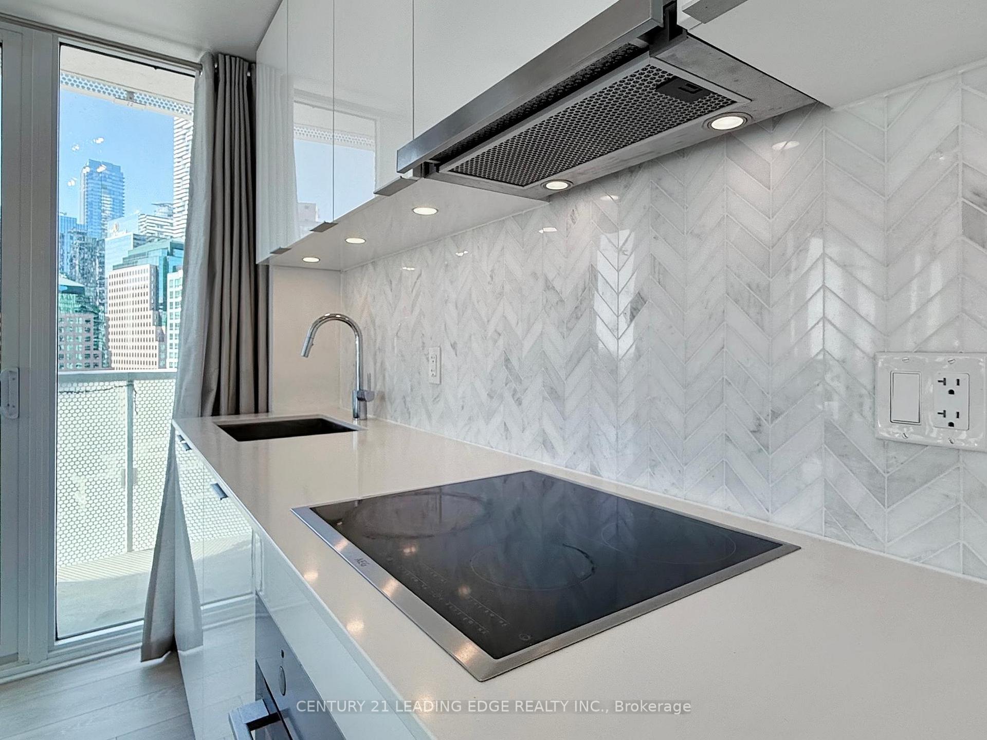 Photo 14 of Unit 1704, 15 Queens Quay E, Toronto, Waterfront Communities — HOMEH