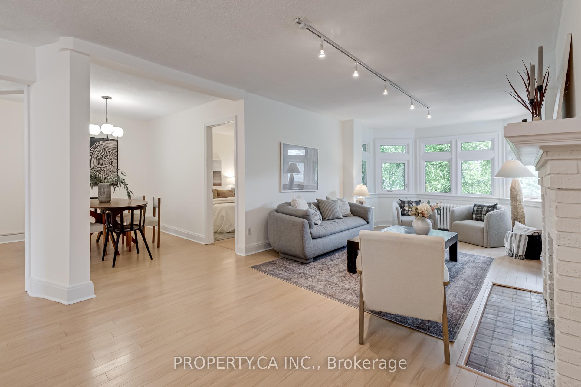 Photo 1 of Unit 13, 1599 Bathurst Street, Toronto, Forest Hill South — HOMEH