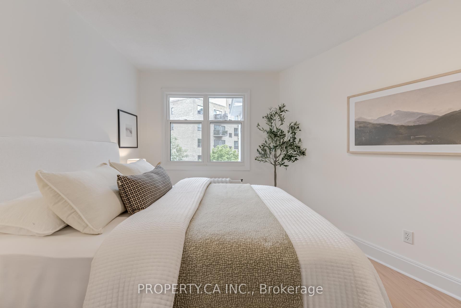 Photo 17 of Unit 13, 1599 Bathurst Street, Toronto, Forest Hill South — HOMEH