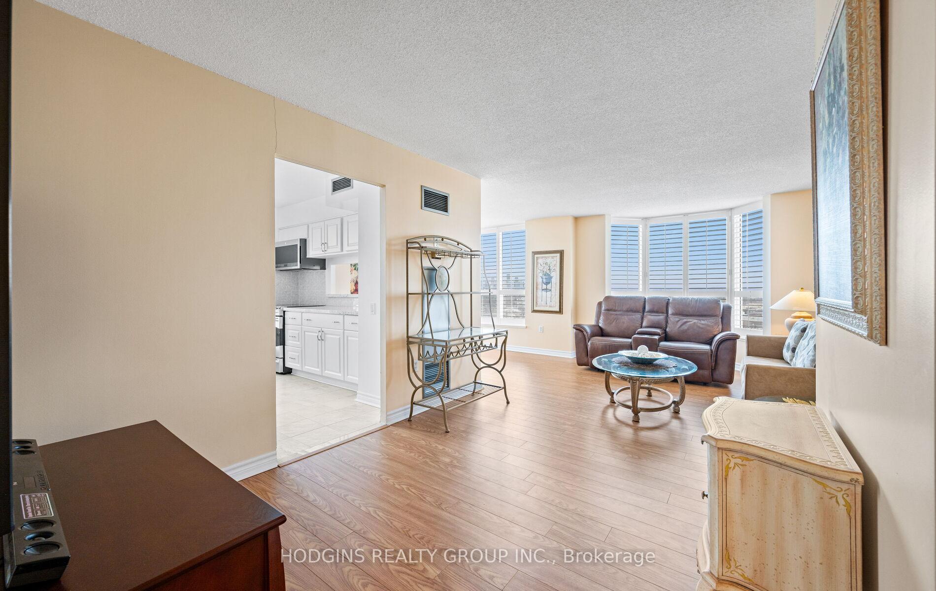 Photo 4 of Unit 1904, 21 Overlea Boulevard, Toronto, Thorncliffe Park — HOMEH