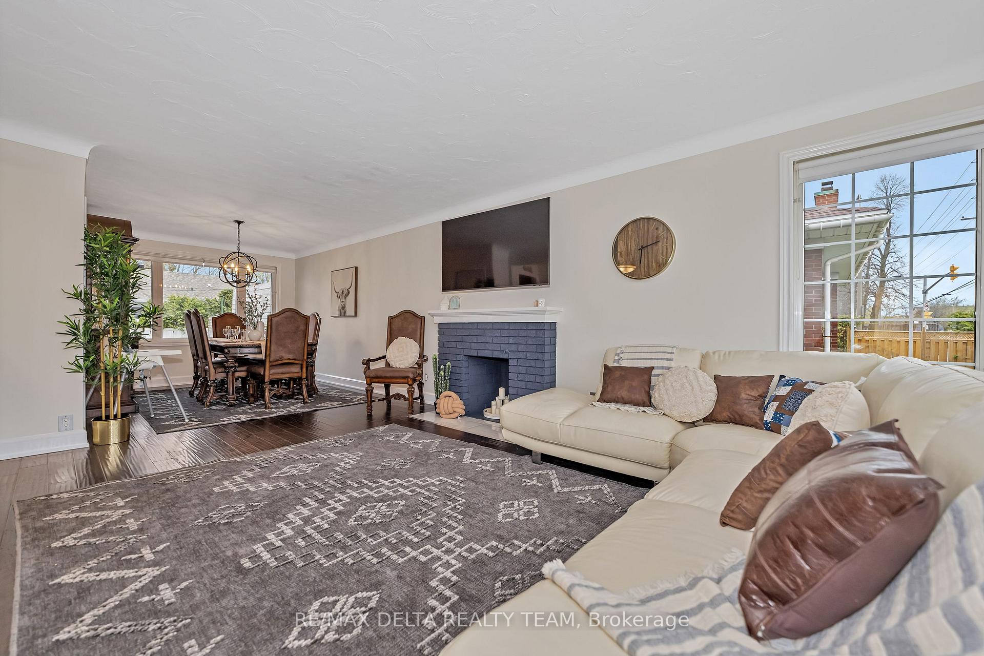 Photo 14 of 706 Smyth Road, Ottawa, Elmvale Acres — HOMEH