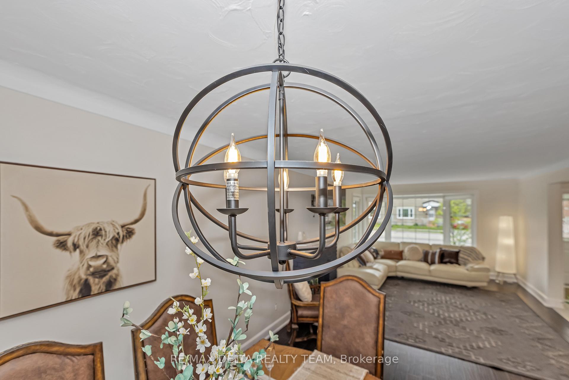 Photo 25 of 706 Smyth Road, Ottawa, Elmvale Acres — HOMEH