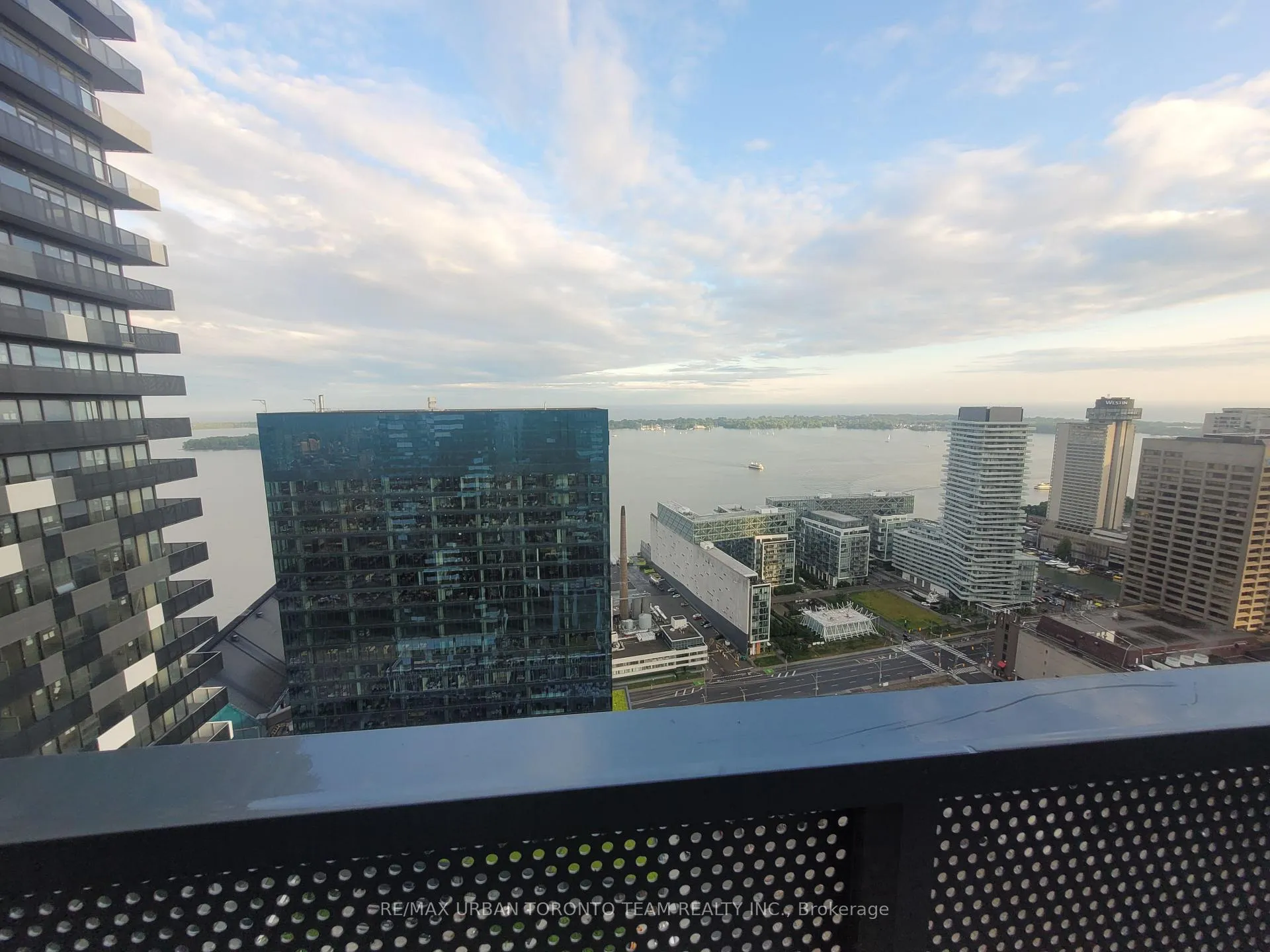 Photo 8 of Unit 4310, 55 Cooper Street, Toronto, Waterfront Communities — HOMEH