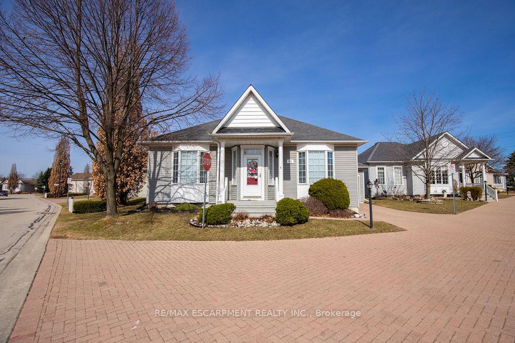 Photo 2 of 91 Silverbirch Boulevard, Hamilton, Villages of Glancaster — HOMEH