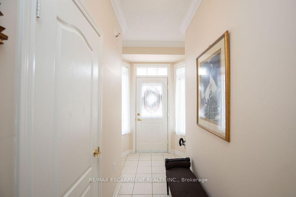 Photo 6 of 91 Silverbirch Boulevard, Hamilton, Villages of Glancaster — HOMEH