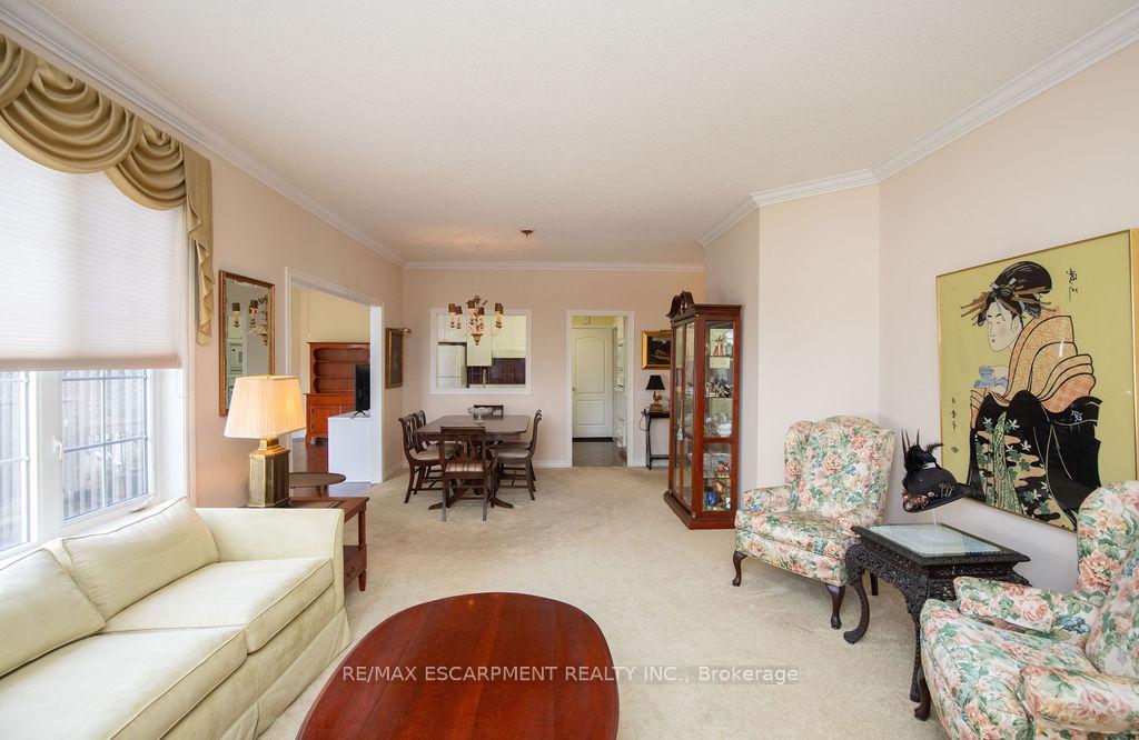 Photo 10 of 91 Silverbirch Boulevard, Hamilton, Villages of Glancaster — HOMEH
