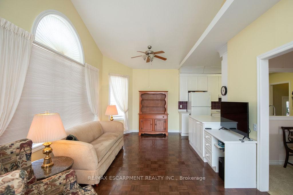 Photo 20 of 91 Silverbirch Boulevard, Hamilton, Villages of Glancaster — HOMEH