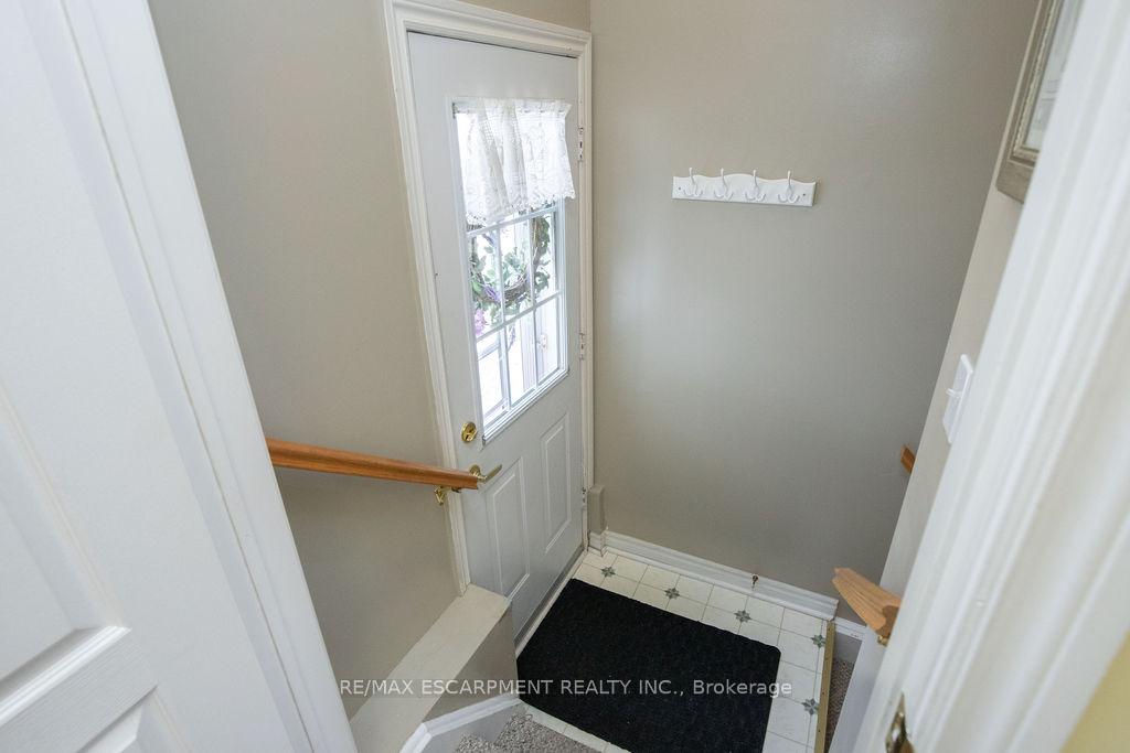 Photo 39 of 91 Silverbirch Boulevard, Hamilton, Villages of Glancaster — HOMEH