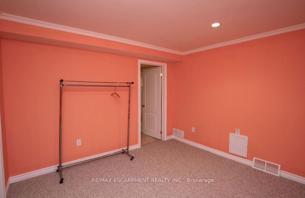 Photo 42 of 91 Silverbirch Boulevard, Hamilton, Villages of Glancaster — HOMEH