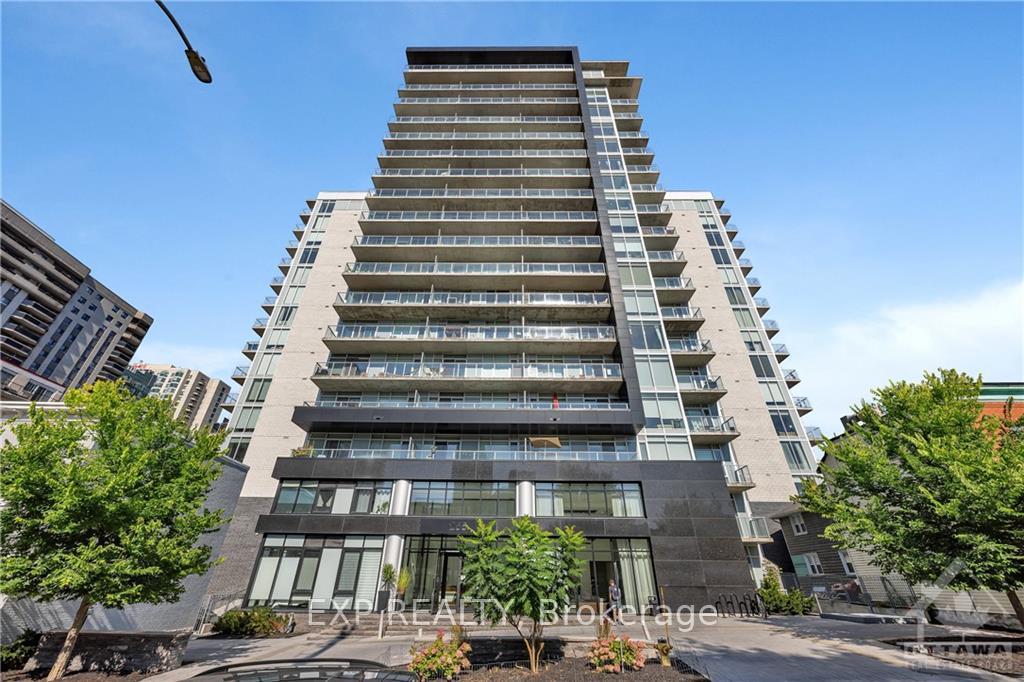 Front of Unit 612, 255 Bay Street