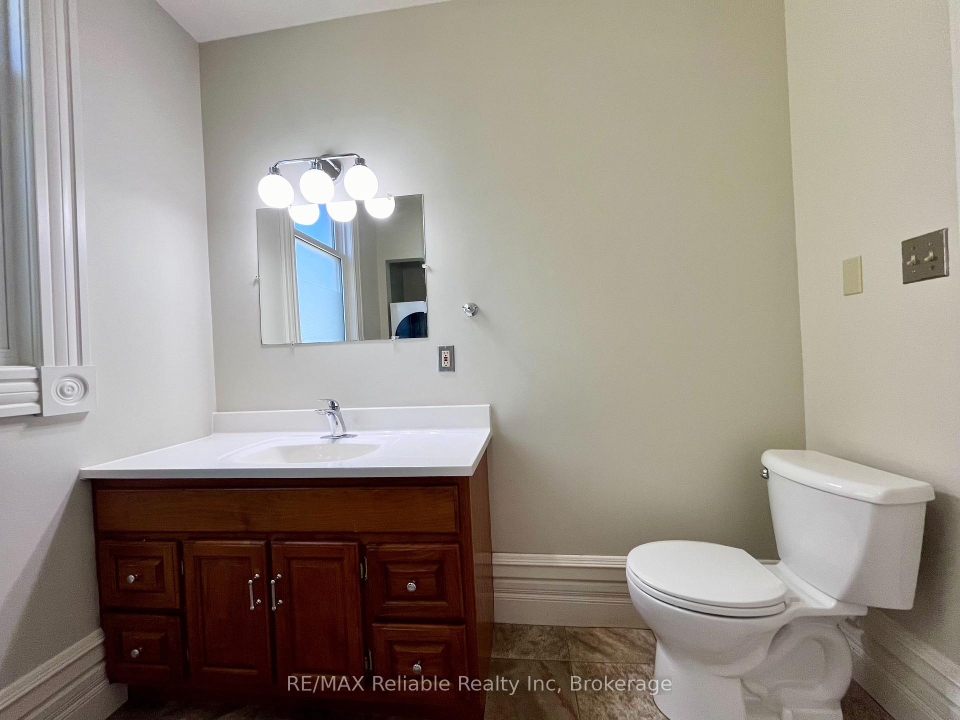 Photo 8 of 128 West Street W, Goderich, Goderich (Town) — HOMEH