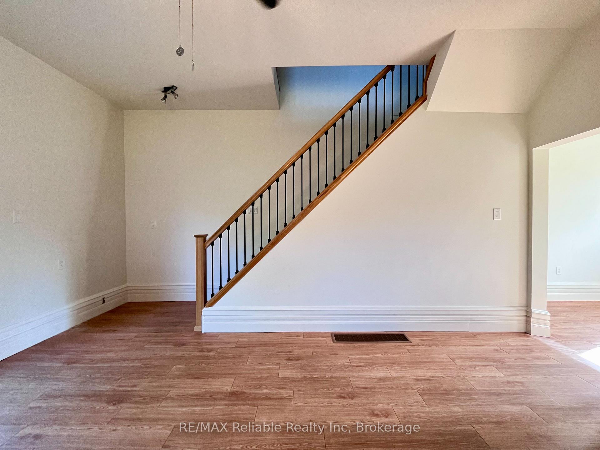 Photo 13 of 128 West Street W, Goderich, Goderich (Town) — HOMEH