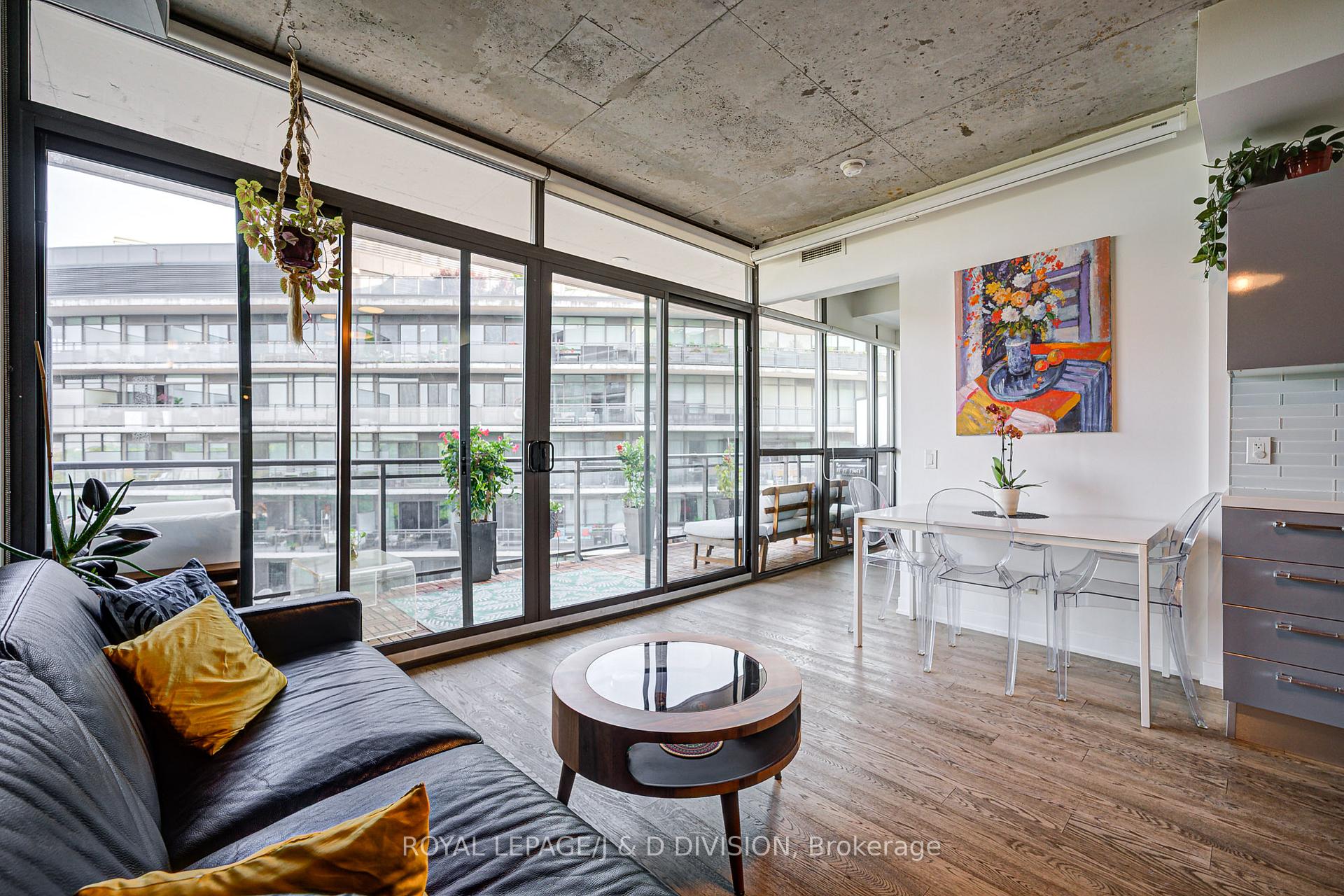 Photo 5 of Unit 810, 1201 Dundas Street E, Toronto, South Riverdale — HOMEH