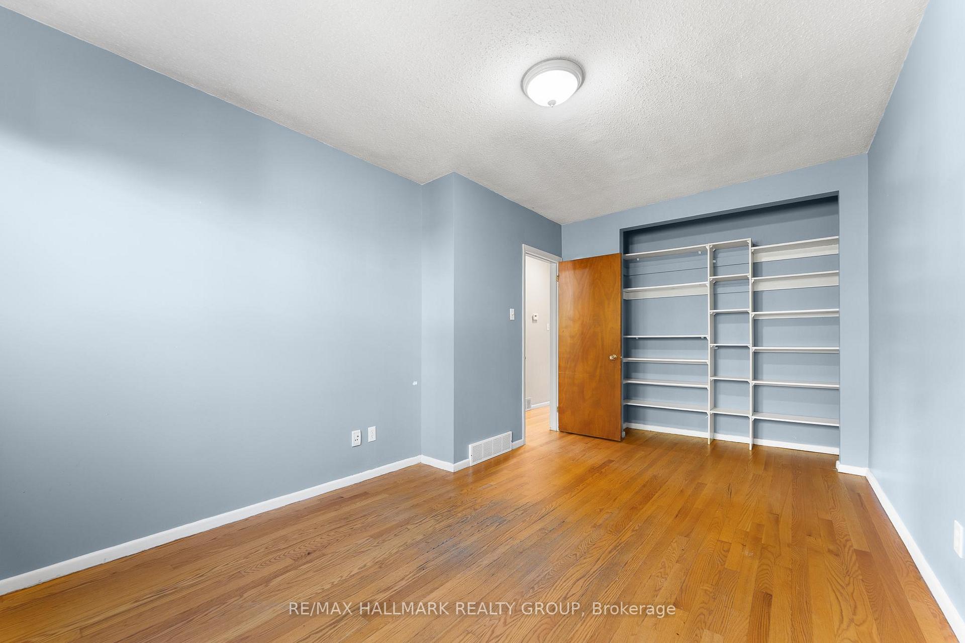 Photo 13 of 2437 Tupper Avenue, Ottawa, Hawthorne Meadows — HOMEH