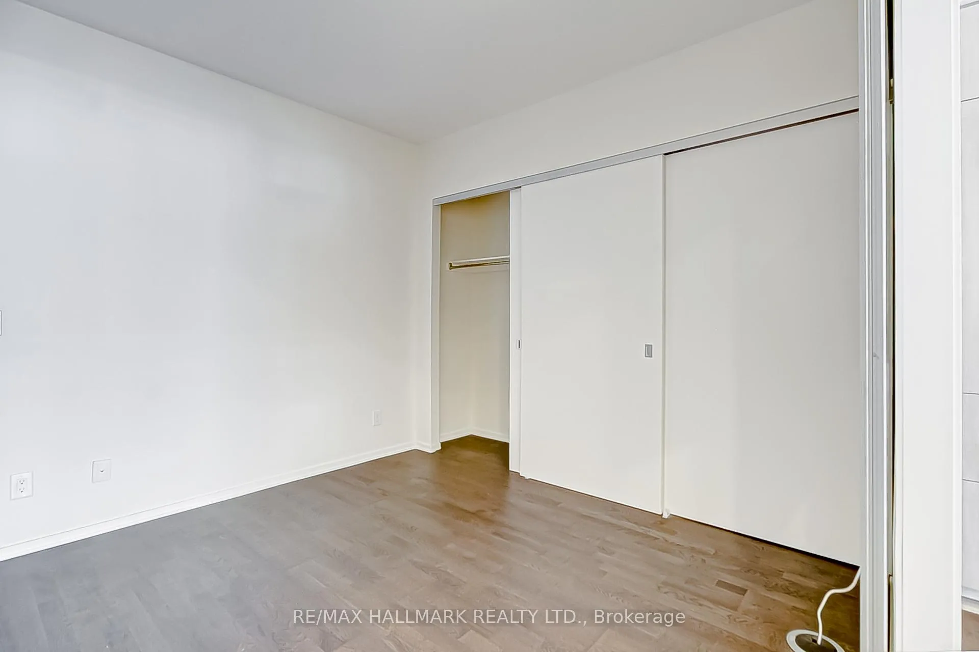 Photo 6 of Unit 314, 1 Bloor Street E, Toronto, Church-Yonge Corridor — HOMEH