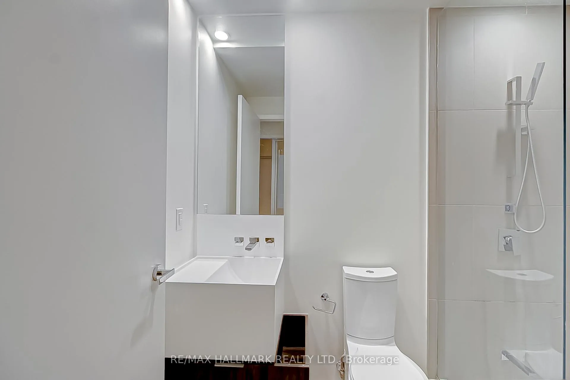 Photo 9 of Unit 314, 1 Bloor Street E, Toronto, Church-Yonge Corridor — HOMEH