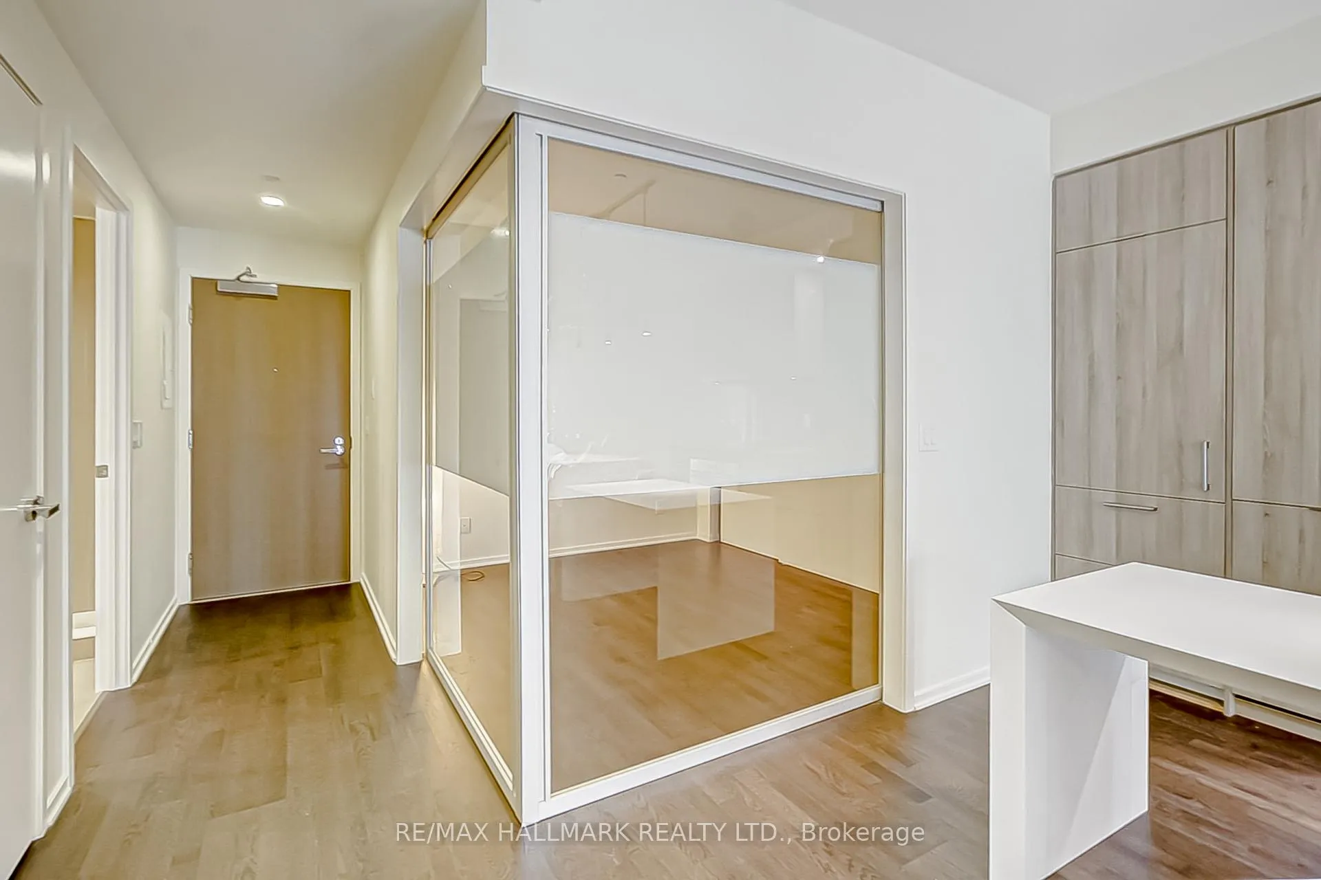 Photo 14 of Unit 314, 1 Bloor Street E, Toronto, Church-Yonge Corridor — HOMEH