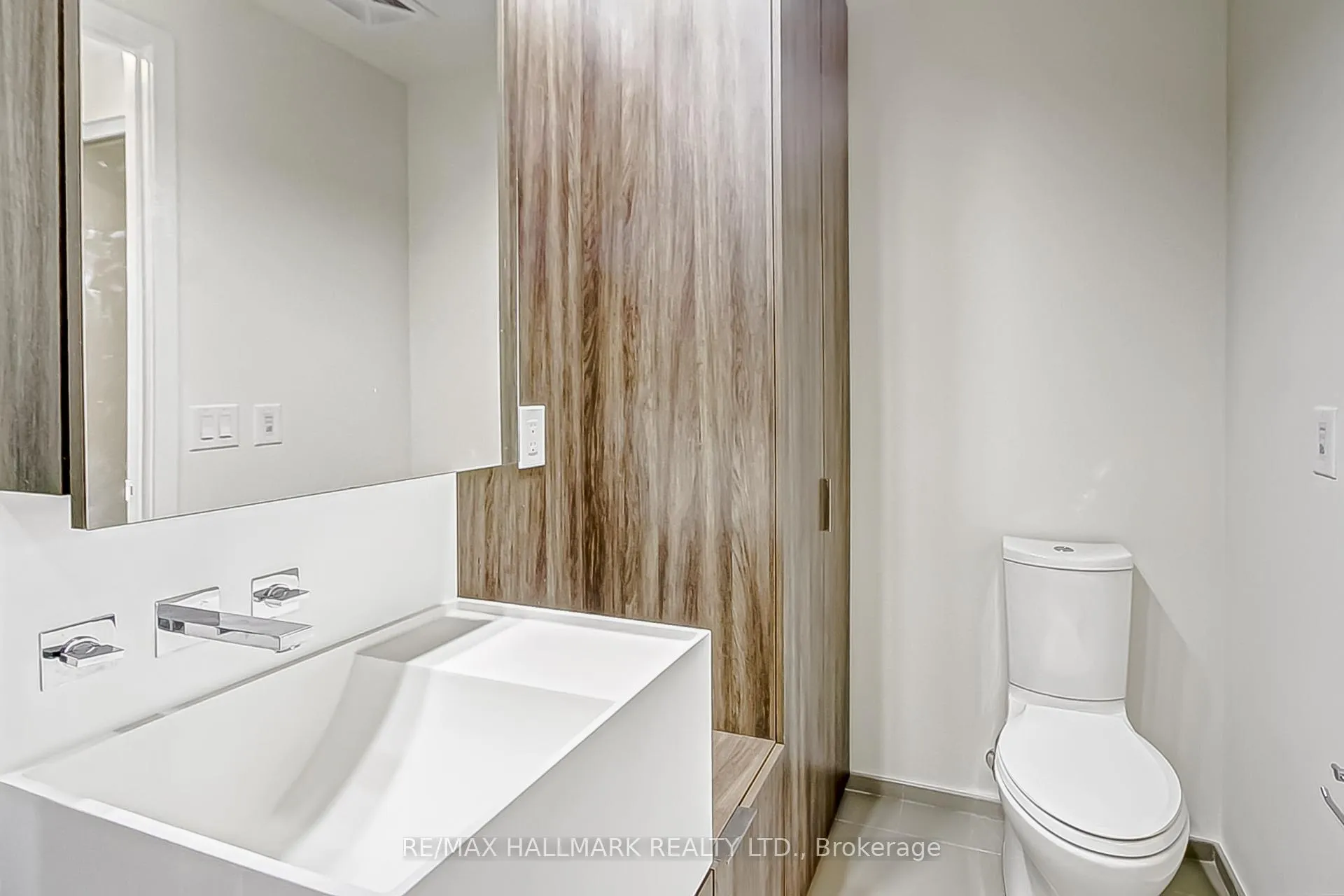 Photo 26 of Unit 314, 1 Bloor Street E, Toronto, Church-Yonge Corridor — HOMEH